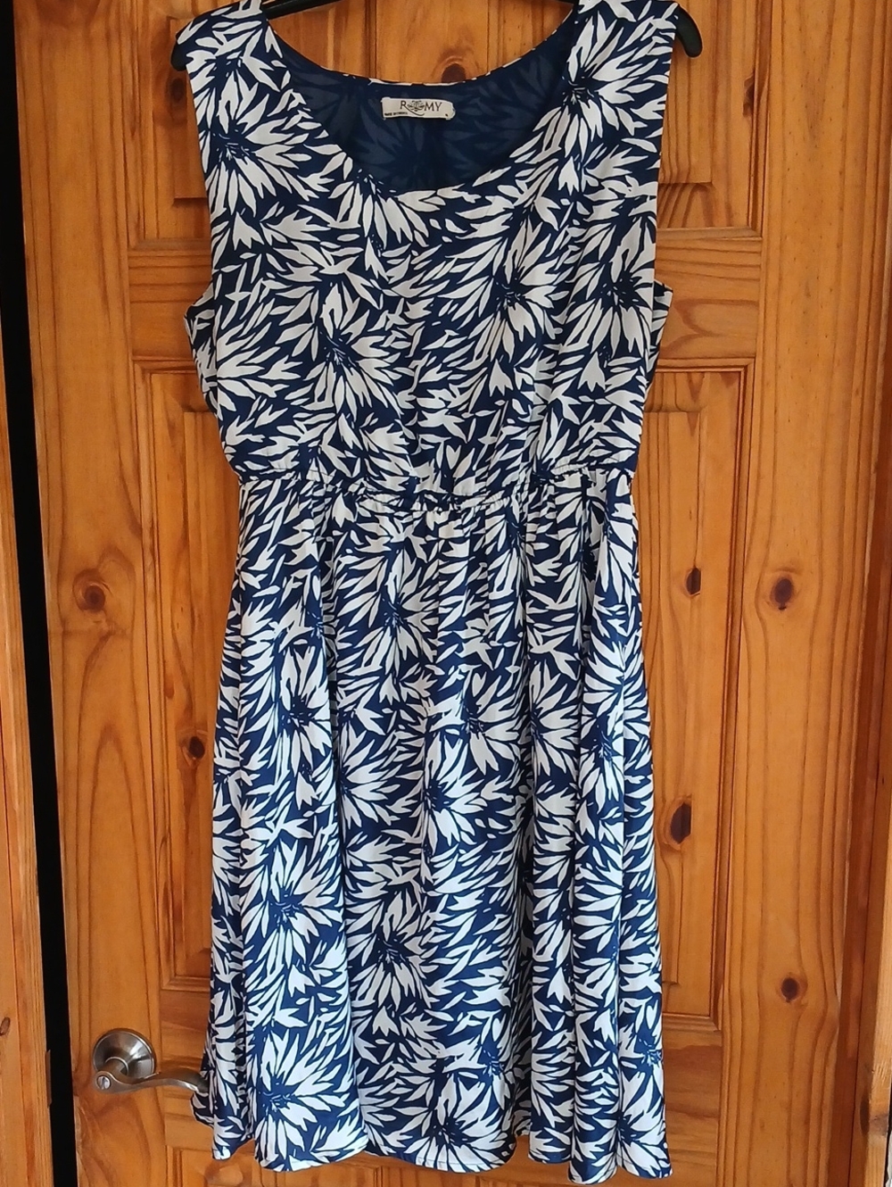 Romy Navy and White Floral Sleeveless Mini Dress